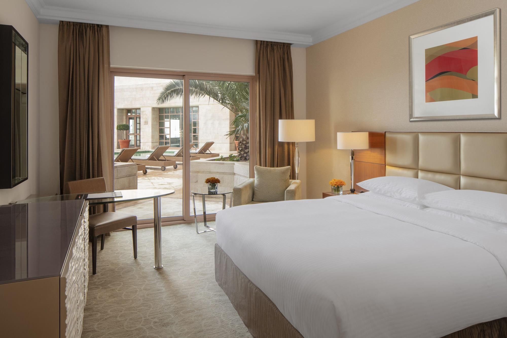 Grand Hyatt Amman Hotel Exterior foto A room at the hotel