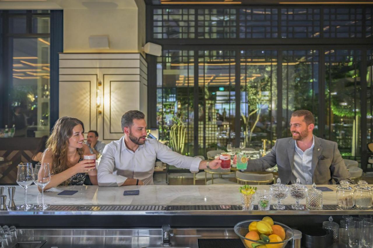 Grand Hyatt Amman Hotel Exterior foto The bar at the hotel