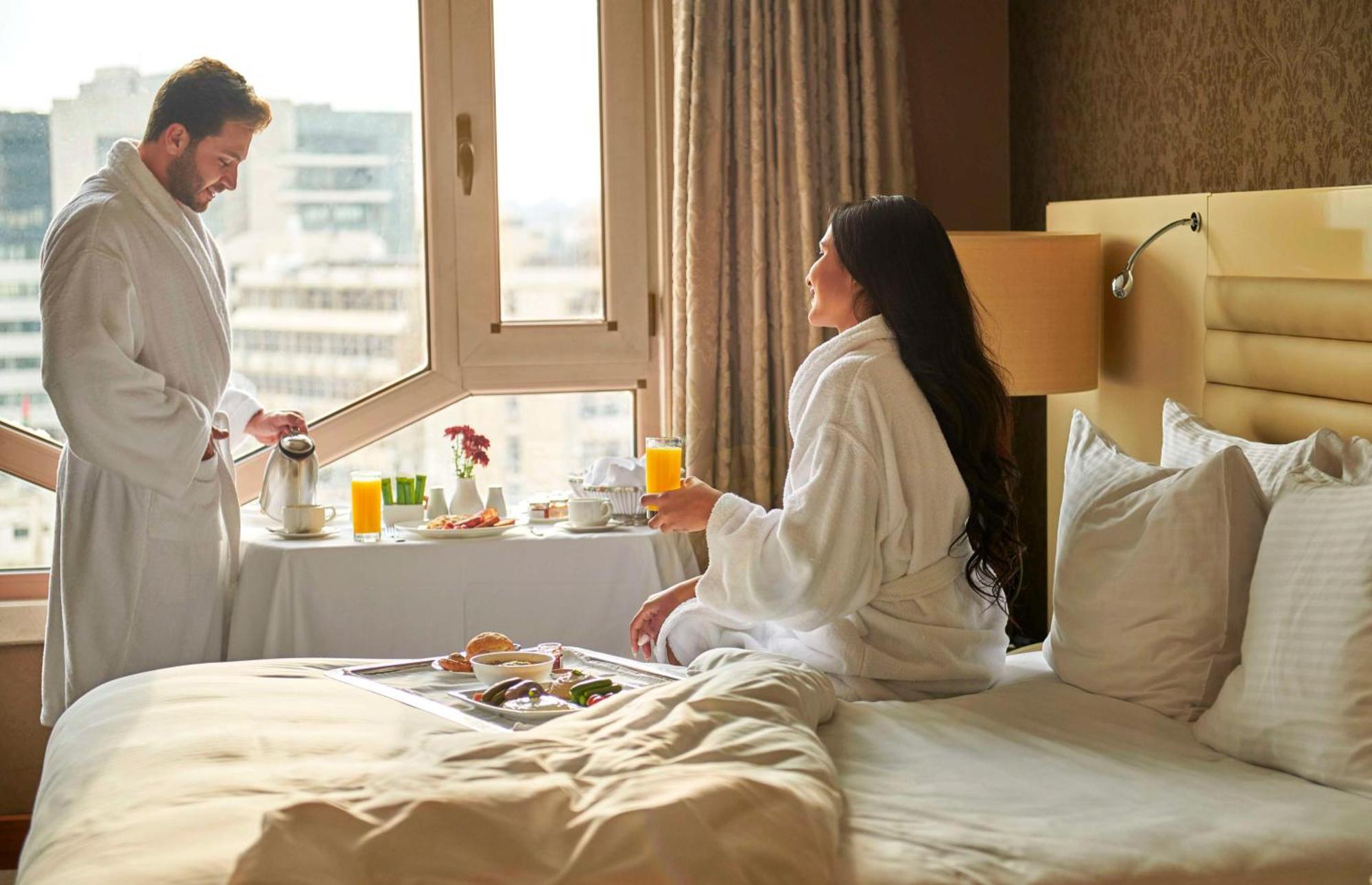 Grand Hyatt Amman Hotel Exterior foto Room service
